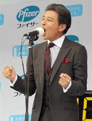 演员馆博结束40年吸烟生活 积极参加戒烟活动