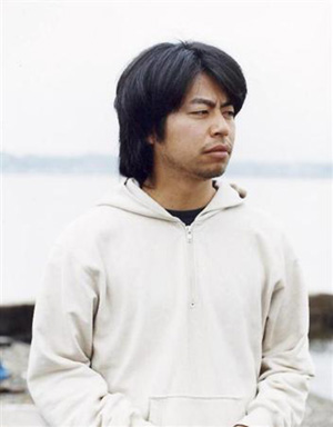 年轻演员满岛光与导演石井裕也入籍结婚-日本