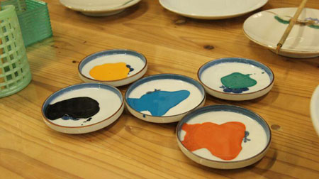 体验赤绘的乐趣--佐贺市有田町的赤绘座-日本旅