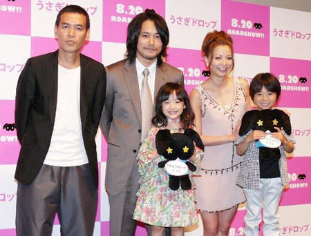 电影《白兔糖》将映 松山健一芦田爱菜情同父