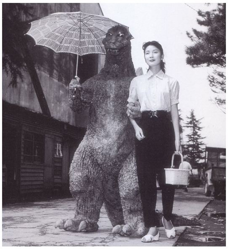 哥斯拉可爱约会照 您见过这么可爱的哥斯拉吗