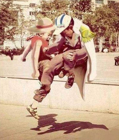 两位中国小朋友跳踢照片变身6种动漫与游戏图