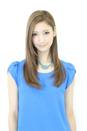 菜菜绪日剧初主演 成绝世薄幸美女-日本动漫_