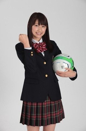 大野丝出任今年日本高中足球的应援经理-日本