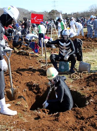 惊奇日本!第13届全国挖坑大赛落幕-日本新闻_