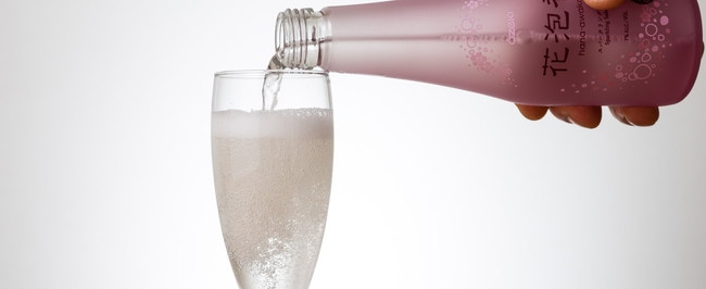 发泡日本清酒花泡香 大米甜香醇厚-日本经济_