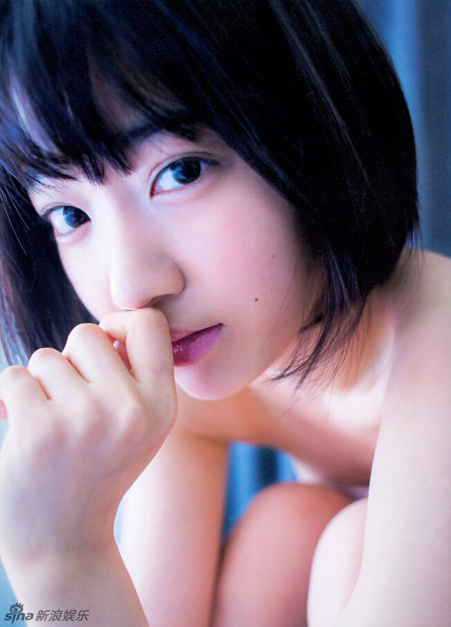 17岁日本嫩妹宫脇咲良性感写真肤白貌美