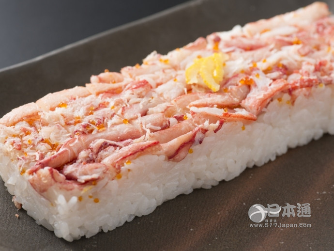 一吃螃蟹,不爱说话的日本人就更安静了-日本文