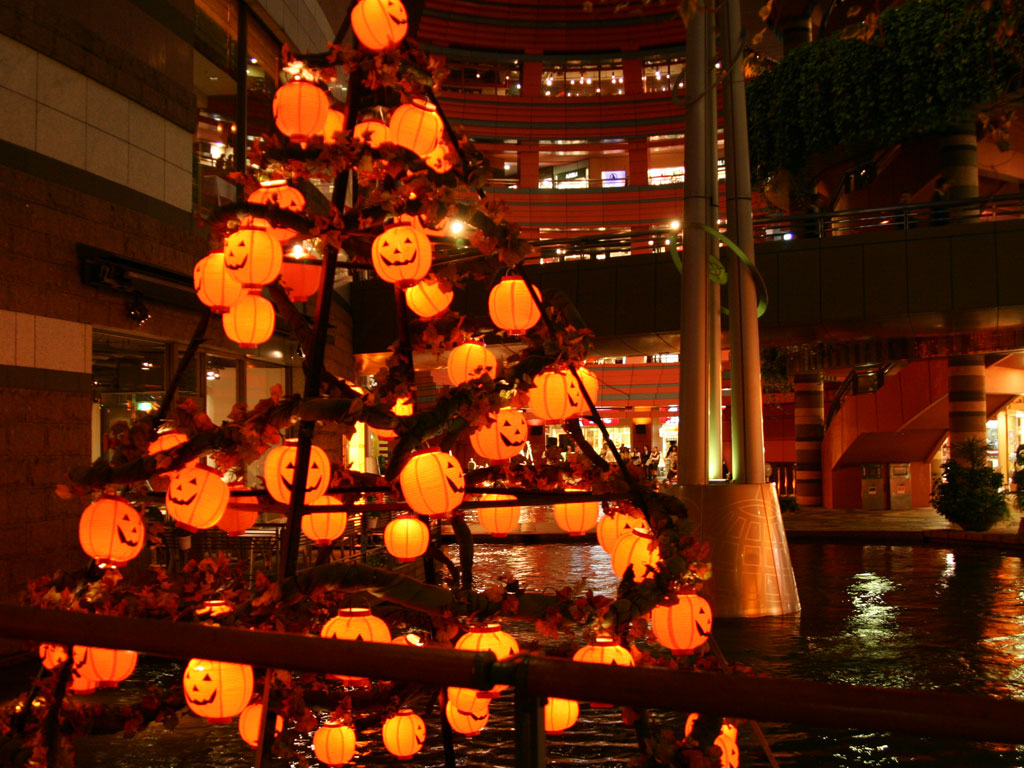 都别争了,万圣节明明是日本的