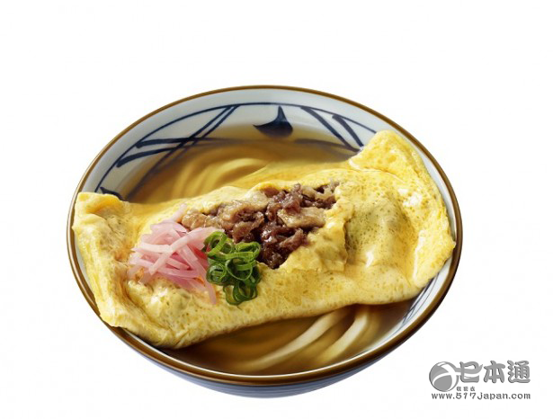 丸龟制面推出新菜品“日式高汤鸡蛋卷肉乌冬面”