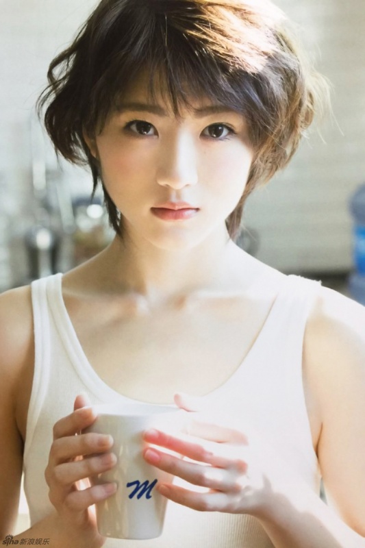 日本短发女星若月佑美拍写真 清新自然
