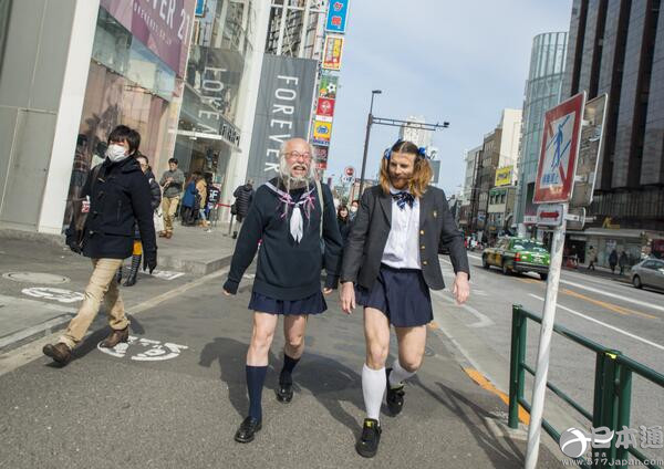 日本女高中生援助交际的背后……