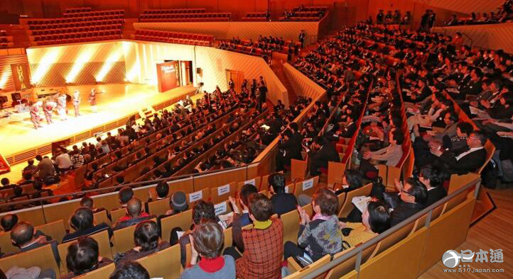 绫濑遥、长泽雅美等出席2015年每日电影赏表彰仪式