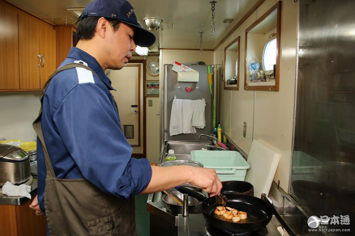 【多图】日本海上保安厅巡视船的美味海鲜咖喱