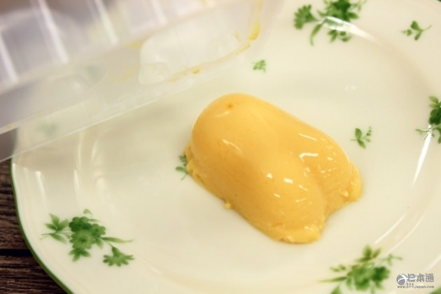 三丽欧公司推出了“自制懒蛋蛋布丁组合”