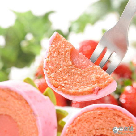 茨城县“深作农园”推出蜜瓜和草莓年轮蛋糕