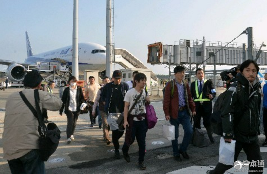 熊本机场重新启用 降落航班恢复运营