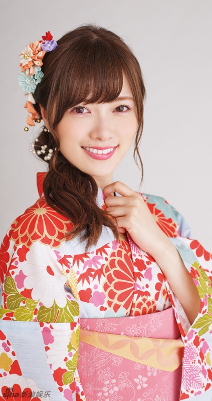 日本女星白石麻衣拍和服写真 高贵端庄