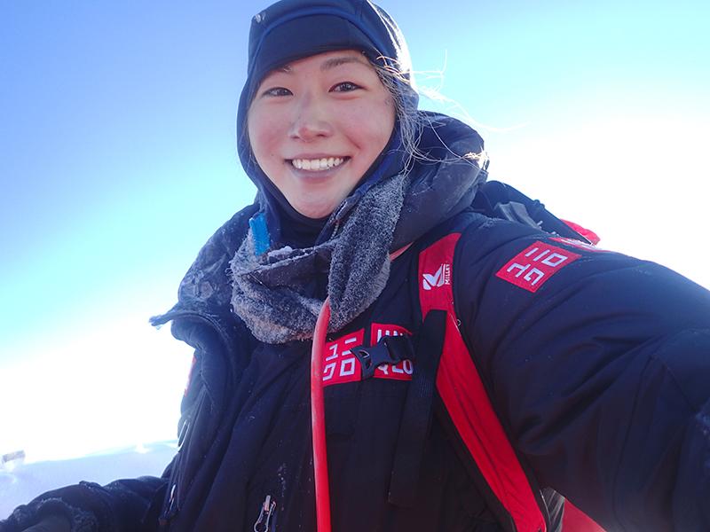 日本19岁女大学生成功登顶世界七大陆最高峰