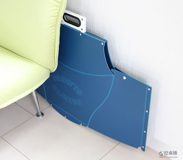 日本IKEX推出仅2公斤重的便携型折叠桌