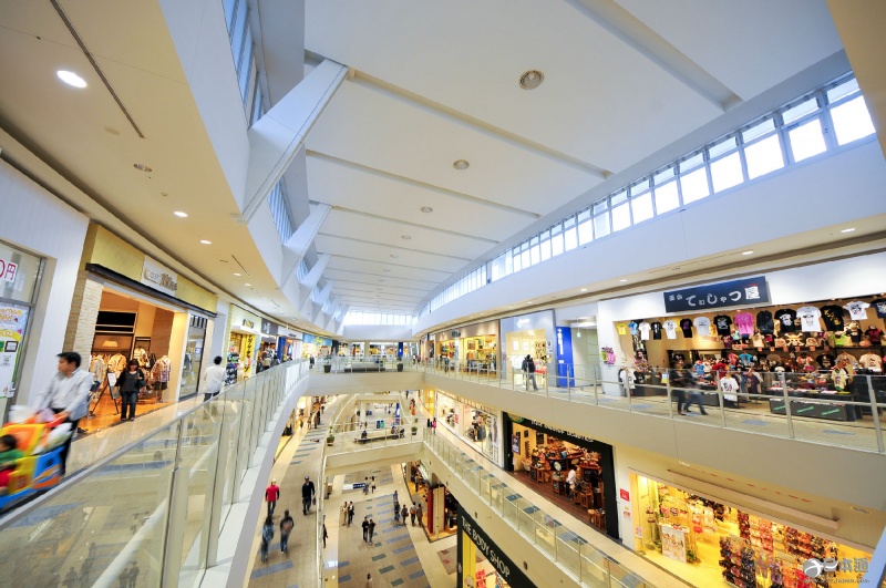 日本购物中心8月销售额同比减少4.4%