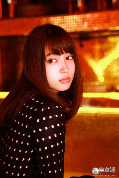 日本女演员广濑爱丽丝迎来22岁生日