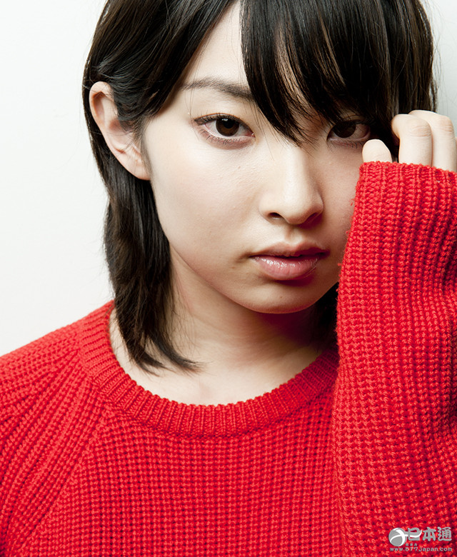 日本女歌手家入莉奥迎来22岁生日