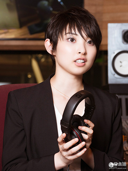 日本女歌手家入莉奥迎来22岁生日