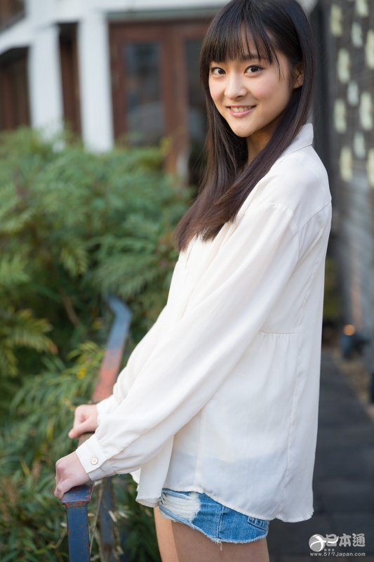 日本女演员谷内里早迎来23岁生日