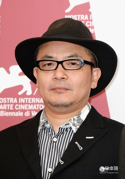 日本演员、编剧、导演园子温迎55岁生日
