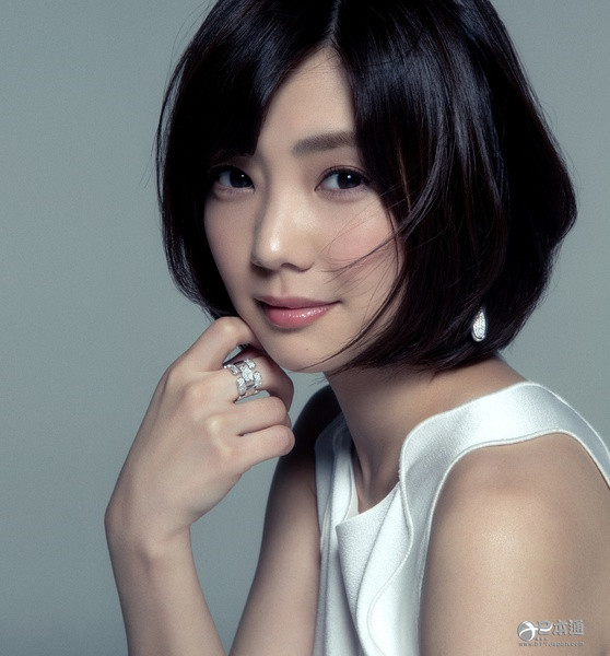日本女演员仓科加奈迎来29岁生日