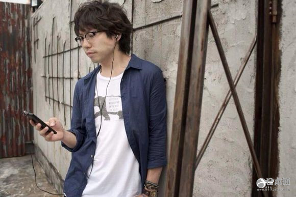 日本创作歌手高桥优迎来33岁生日