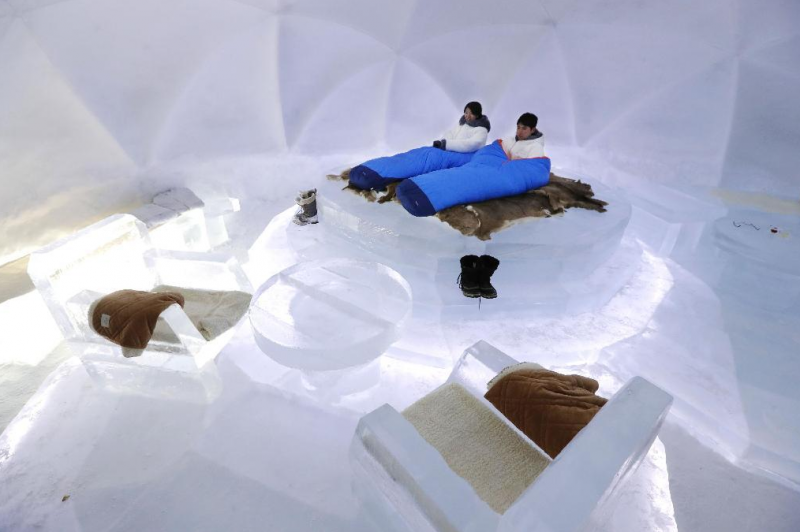 北海道星野度假村首次推出“冰之露天浴池”