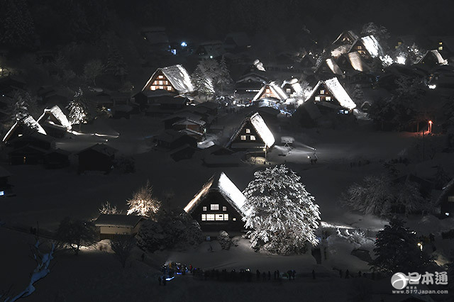 日本岐阜县白川乡开始冬季亮灯活动-日本旅游