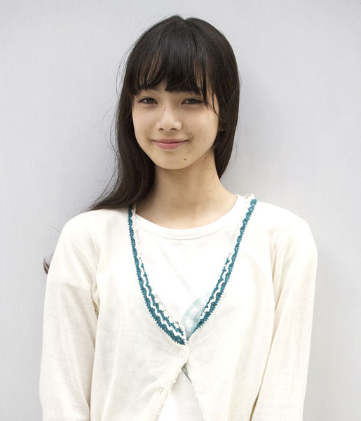 日本女演员、模特小松菜奈迎21岁生日