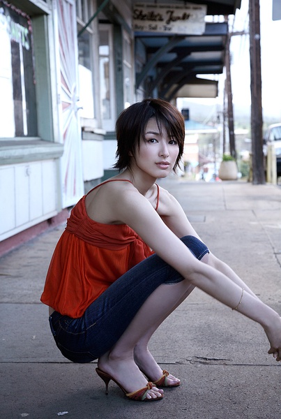 日本人气女星吉濑美智子迎来42岁生日