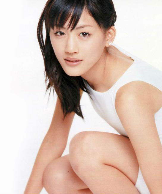 日本人气女星绫濑遥迎来32岁生日