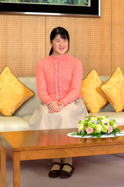 日本皇室风起云涌:天皇退位、爱子告别纸片人