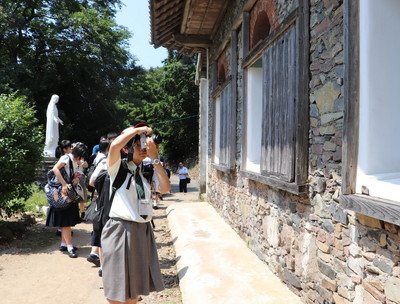 日本长崎高中生采访“外海的大野集落”等世界遗产