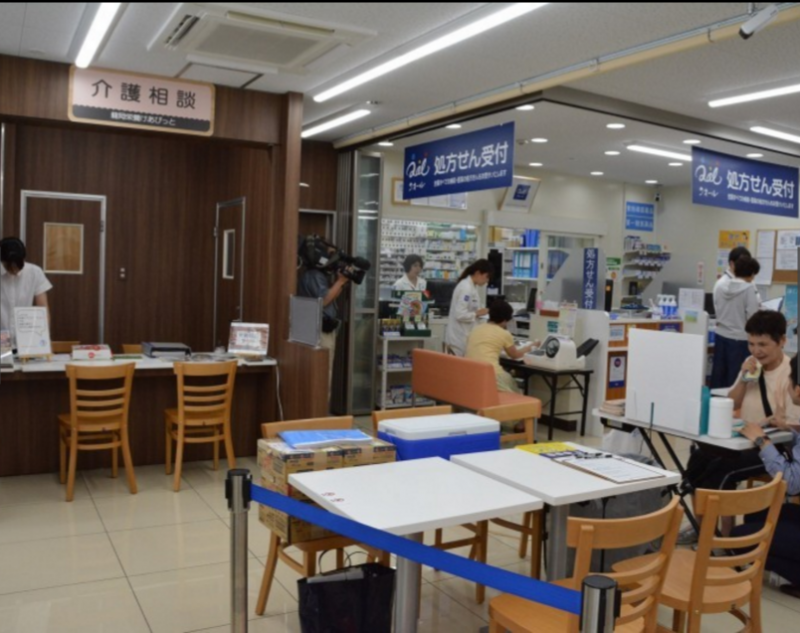 日本“LAWSON”便利店在千驮木开设有营养管理师的新型便利店铺