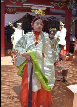 日本化苏沼神社举行祈求五谷丰登的例大祭