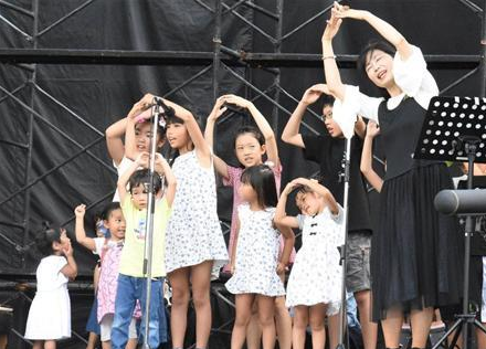 日本奈良市举办“第三届春日野音乐节” 三吉里絵子登台献唱