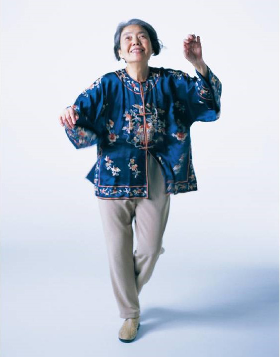 她是日本最Rock的老奶奶，这是她的标准Rock人生