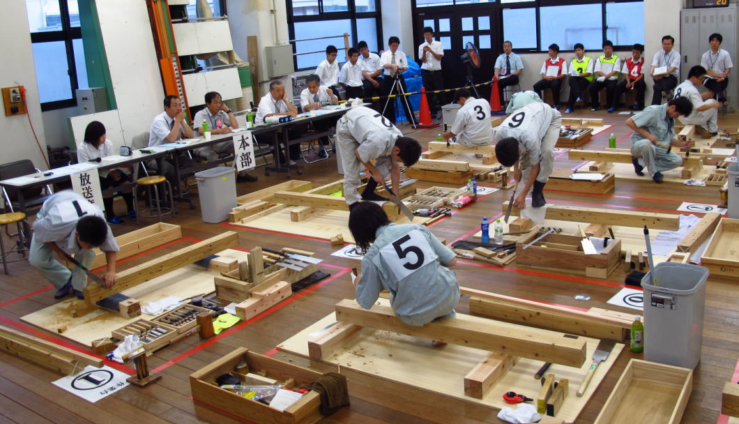 长崎县岛原市开展了高中生手工制作竞赛