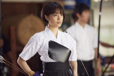 电影《老师！》中广濑铃身着弓道服的形象公开