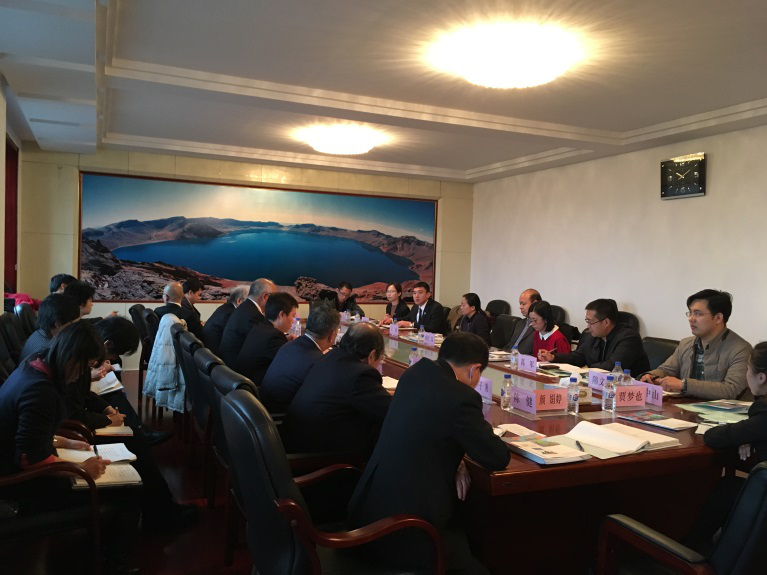 长崎留学生支援中心积极举办海外留学展与意见