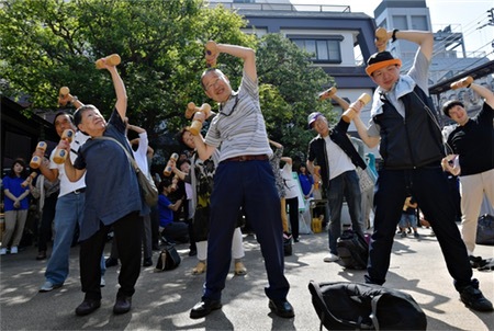 日本百岁老人达6.9万人 高龄者人数连续48年增长