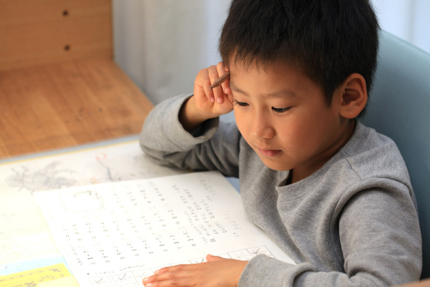 日本进行学生自主学习情况调查 “不爱学习”的日本人增多