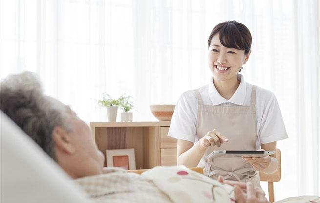 日本将动用消费税增税部分用于改善护理行业待遇