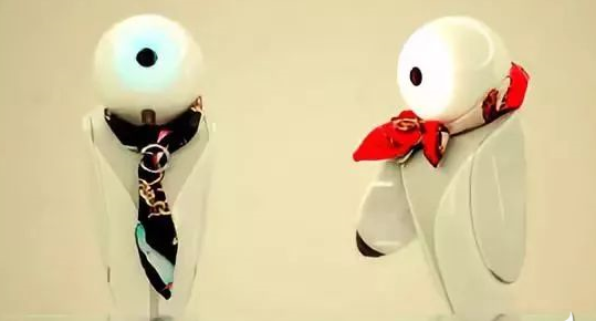 可爱！日本富士通开发的通信机器人“Robopin”